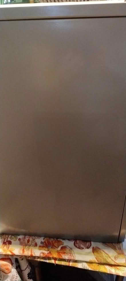 Photo of free X2 draw grey filing cabinet (WR14 Malvern Link) #2