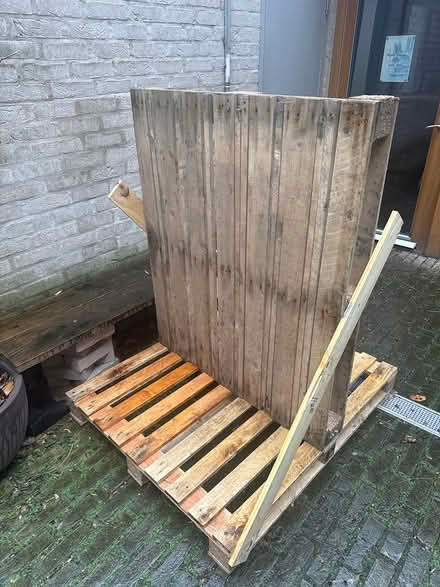 Photo of free Pallet (Clissold N16) #2