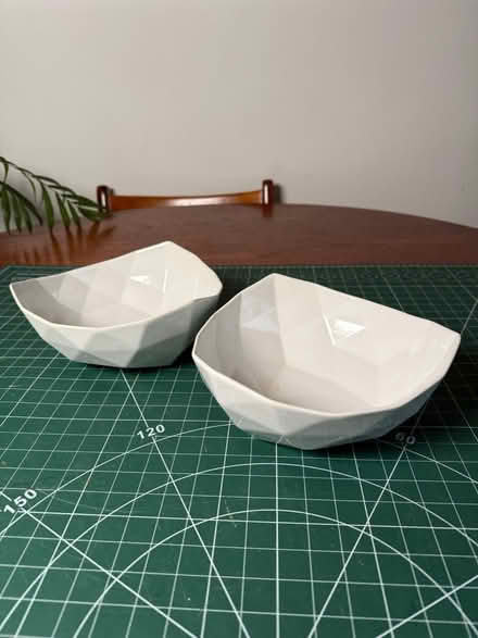 Photo of free Two serving bowls (HA0 - Sudbury / Harrow) #1
