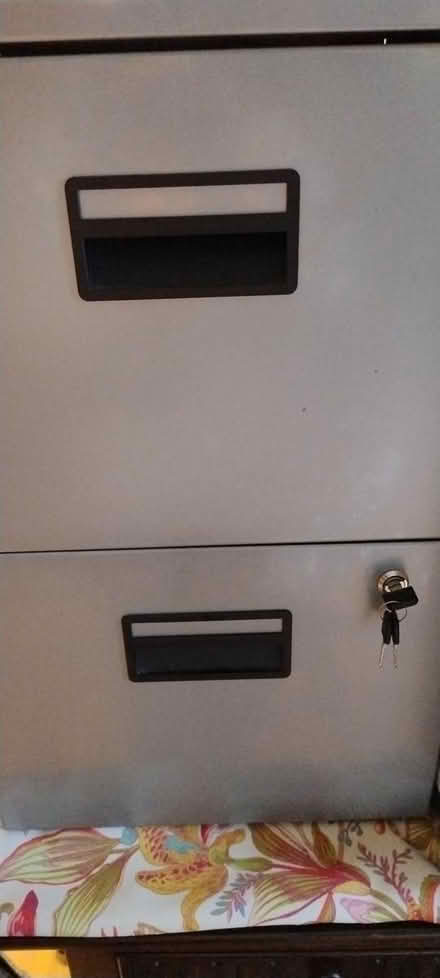 Photo of free X2 draw grey filing cabinet (WR14 Malvern Link) #1