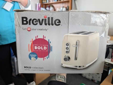 Photo of free 2 slice toaster (TR20) #2