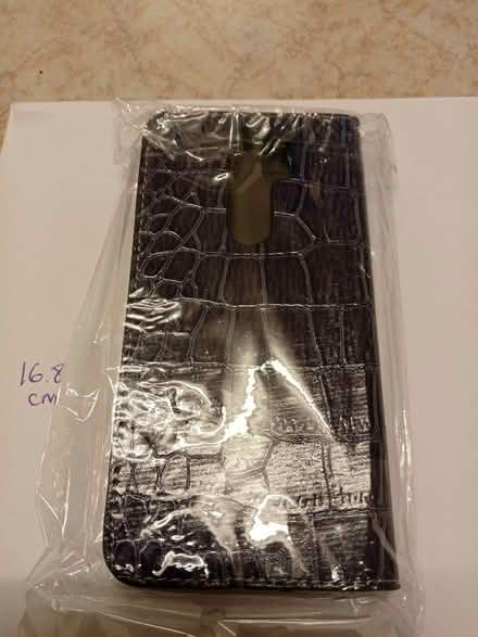 Photo of free Purple sparkling phone cover (Castlefield HP11) #2