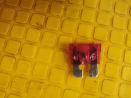 Photo of 3amp car fuse (L32 Kirkby) #1