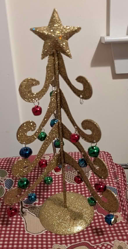 Photo of free Gold Christmas tree (North Cambridge) #1