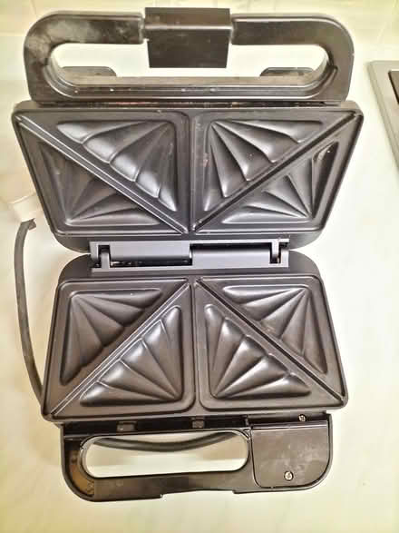 Photo of free Breville Mini-Sandwich Toaster (Garth Hill, RG12) #2