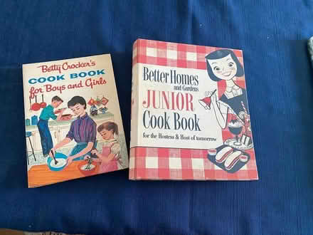Photo of free 2 vintage kid's cookbooks (East side of Columbia) #1