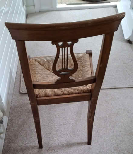 Photo of free Dining Room Table & 6 Chairs (Chigwell IG6) #1