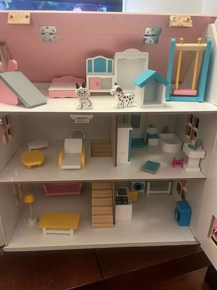 Photo of free Dolls house (Grove Park BR1) #2