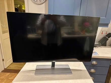 Photo of free Slightly faulty 31 inch flatscreen computer screen (IP10) #1