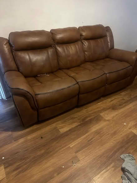 Photo of free Sofa (SE3) #2