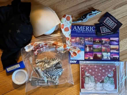 Photo of free Curb alert: a bit of everything (Midtown West/Levy Park) #3