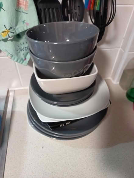Photo of free Plates and bowls (St austell) #1