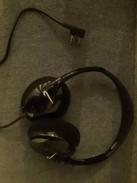 Photo of free Headphones (HP13 near railway station) #2