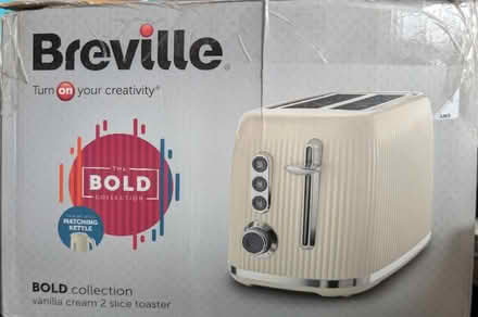Photo of free 2 slice toaster (TR20) #1