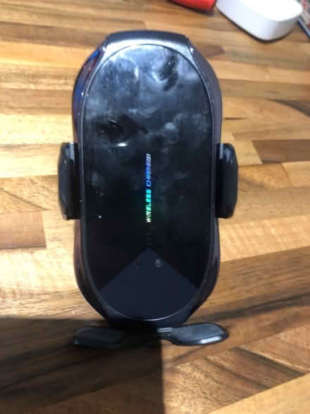 Photo of free Car phone holder (BN3) #1