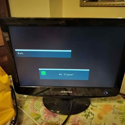 Photo of free Samsung 19" monitor/tv (Burleigh GL5) #1