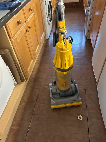 Photo of free Dyson upright vacuum cleaner (Old Town HP2) #1