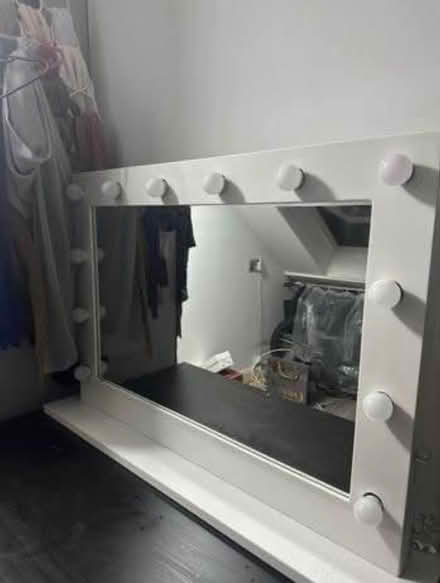 Photo of free Hollywood Mirrror (Upton Park E7) #1