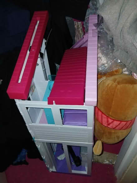 Photo of free Barbie house (Cheddington LU7) #1