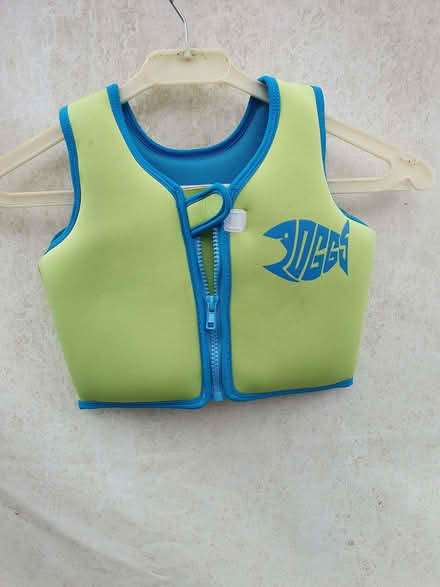 Photo of free Swim Vest Age 2-3, 15-18kg (Booker HP12) #1