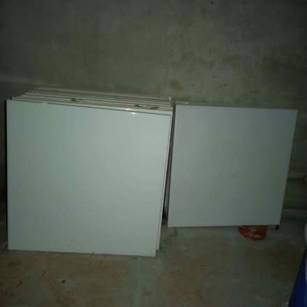 Photo of free White wall tiles 20cm square (Rhostryfan LL54) #1