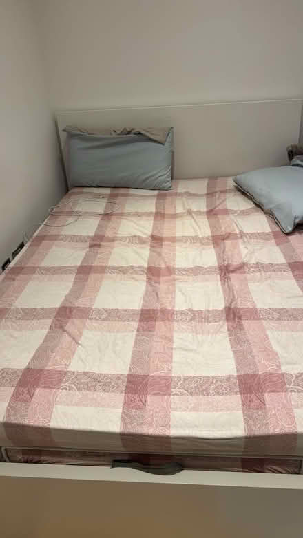 Photo of free Ikea Ottoman Bed (Kingston KT2) #4