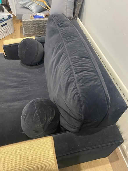 Photo of free Black velvet cuddle seat (DH2 2 tj) #4