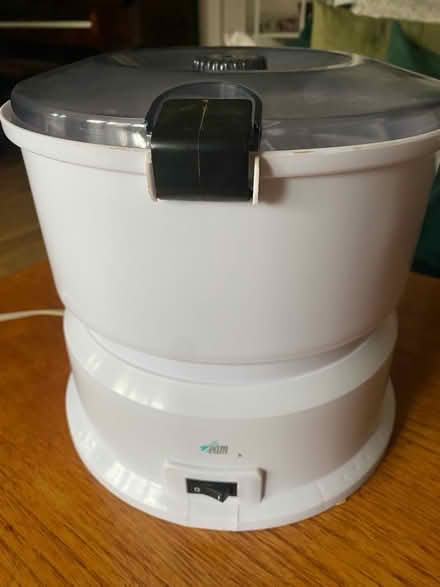 Photo of free Electric potato peeler.. (Berkhamsted HP4) #1