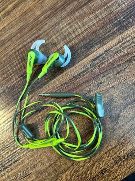Photo of free Bose OG jack ear buds (Owings Mills,MD) #1