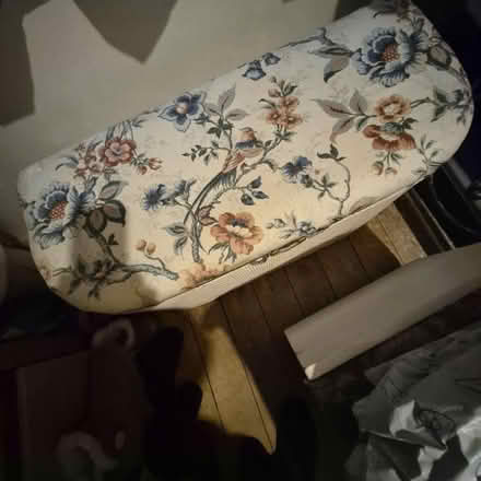 Photo of free Ottaman (Blacon CH1) #1