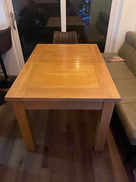 Photo of free Oak extending dining table (Penwortham, PR1) #2