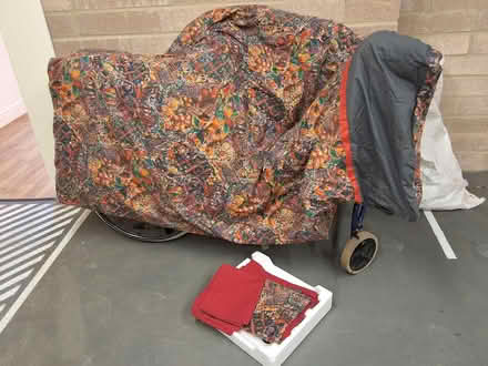 Photo of free Single quilt and bedding (Nailsworth GL6) #2