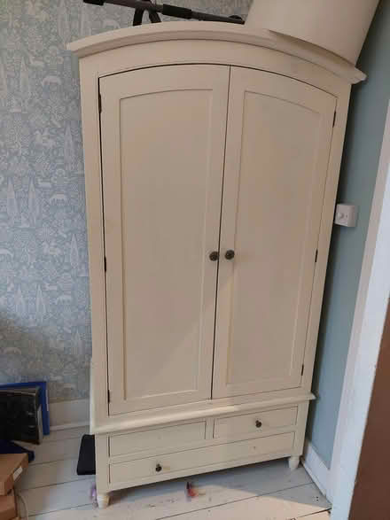 Photo of free Large wardrobe (Sw16 3dz) #2