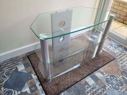 Photo of free glass TV stand (Martinstown DT2) #4