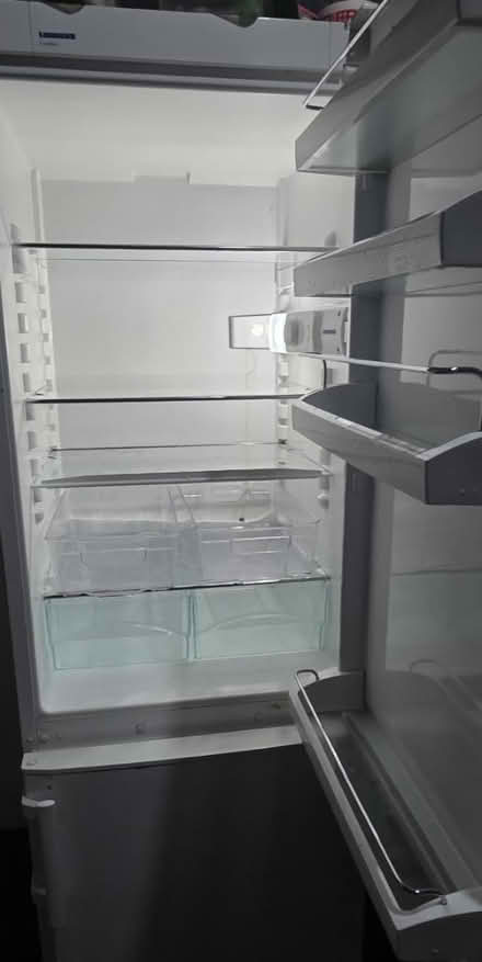 Photo of free Fridge a perfect working condition (Preston PR2) #4