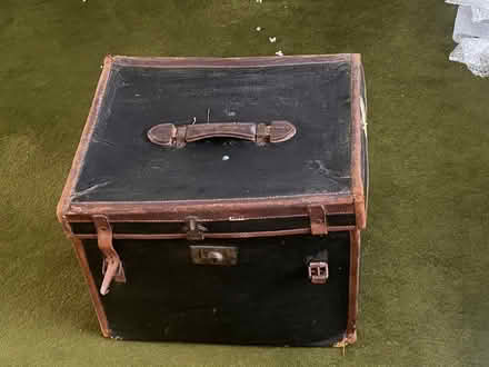 Photo of free Victorian leather hat box (Iffley Road OX4) #1