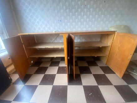 Photo of free Large cupboard with doors (Brixton Sw2 1SX) #3