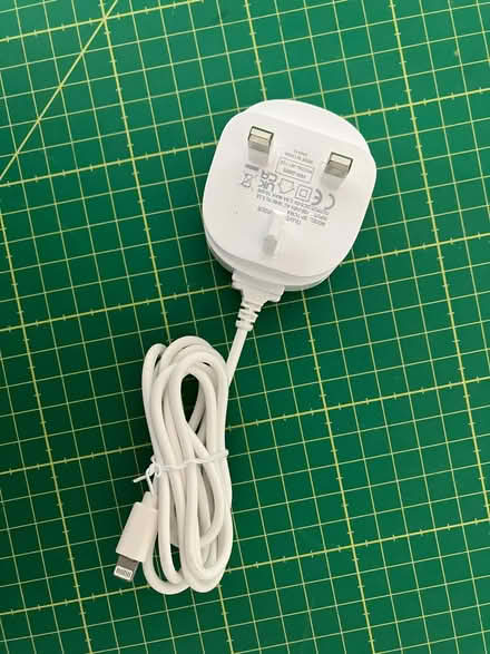 Photo of free Charing cable fits Apple's Lightning port – iPhone etc. (Malvern Link WR14) #1