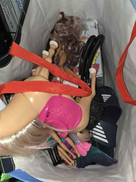 Photo of free Bag of things (Halfway S20) #1