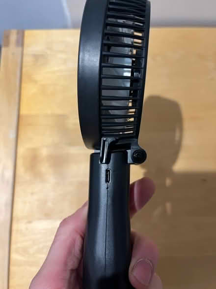 Photo of free Handheld fan - battery, usb charge (Herne Hill SE24) #3