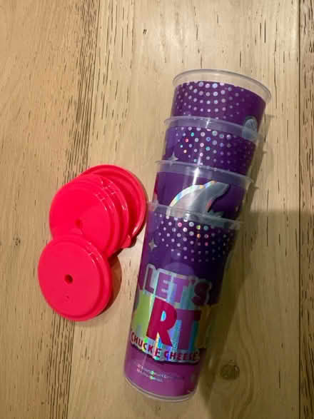 Photo of free 4 Chuck E. Cheese party cups (94087) #1