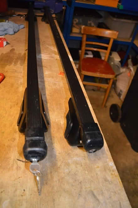 Photo of free Thule Roof Rack (Beaconsfield HP9) #1