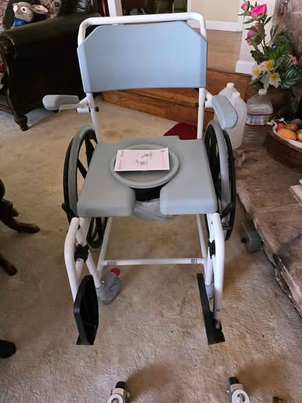 Photo of free Medical equipment (Near walmart) #4