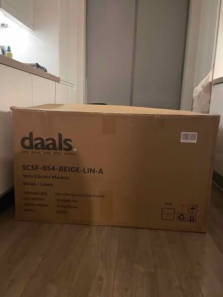 Photo of free moving and furniture boxes (watford WD18) #1