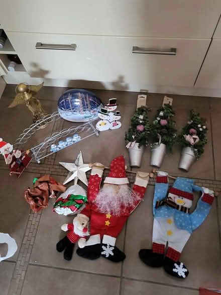Photo of free christmas decorations (Shenley Brook End MK5) #1