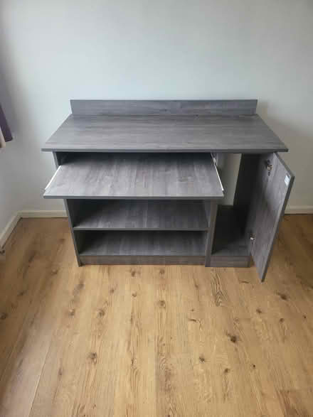 Photo of free Office desk (Mansfield Ng18) #2