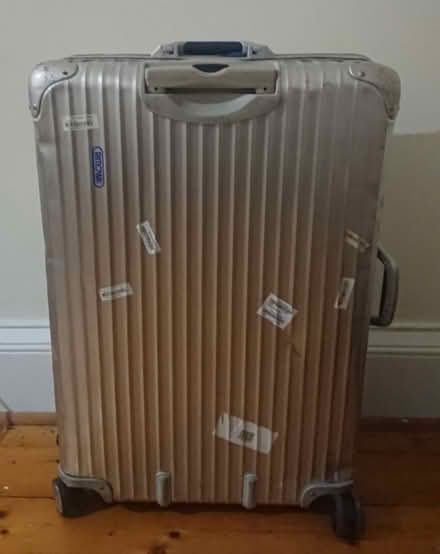 Photo of free Rimowa v large suitcase (Bruntsfield EH10) #2