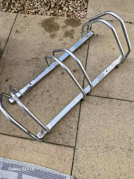 Photo of free 3 bike stand (EH113rg) #1