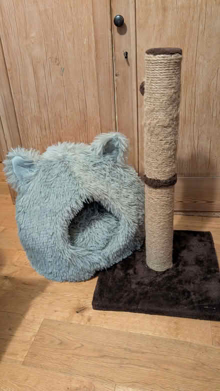 Photo of free Up lighter, cat scratching post,bed (Kelynack TR20) #3
