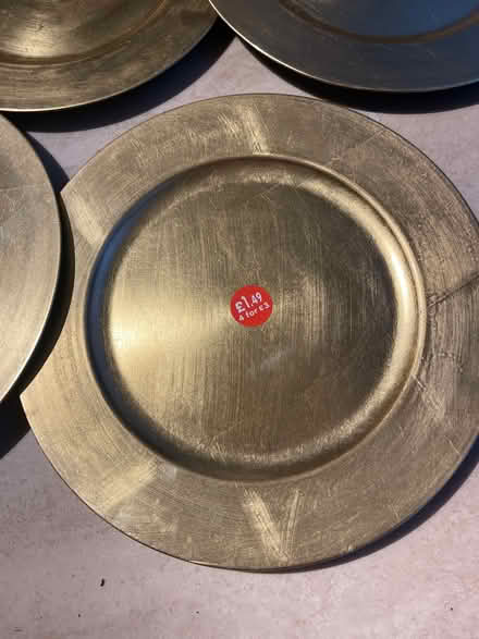 Photo of free 4 gold coloured decorative plates (Heswall CH60) #2